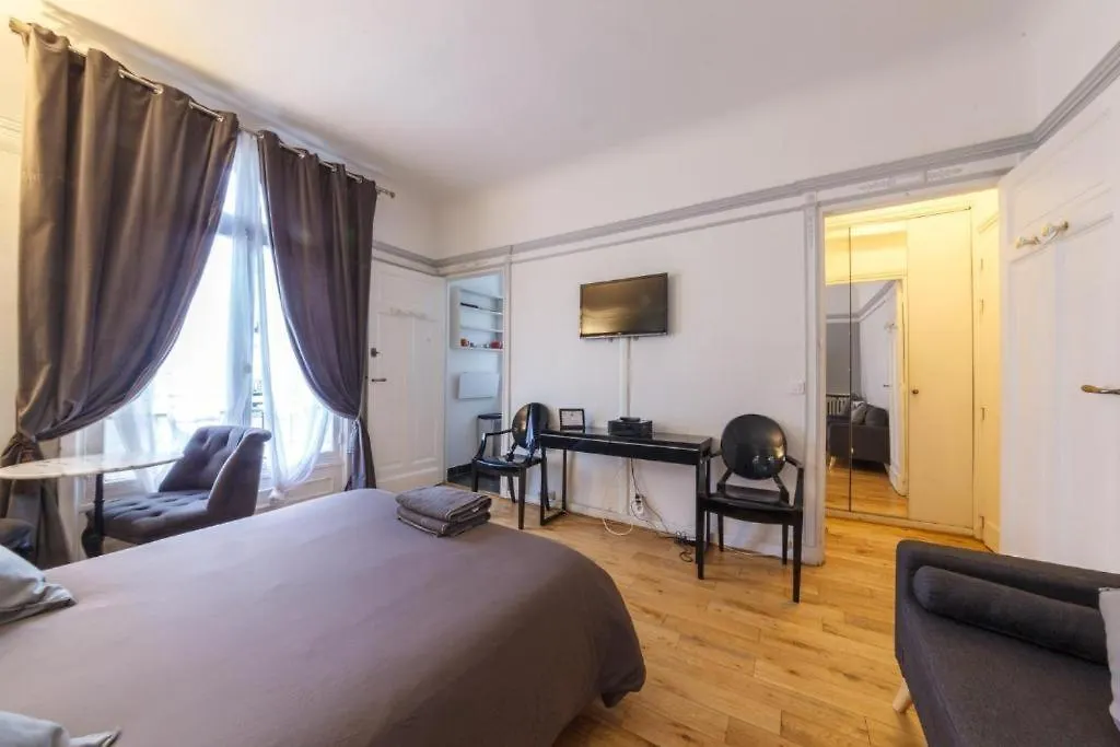 Daire Studio - Avenue Champs-Elysee Paris